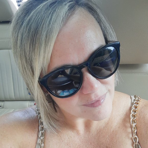 Meet your Posher, Ann - Picture 5 of 8